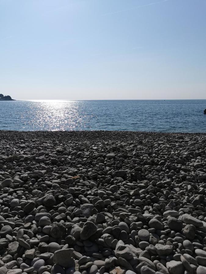 Apartment Stefania On The Beach Koromačno Extérieur photo